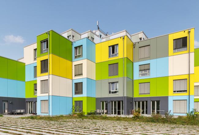 Exterior shots of the Mollwitzstraße hall of residence of studierendenWERK.